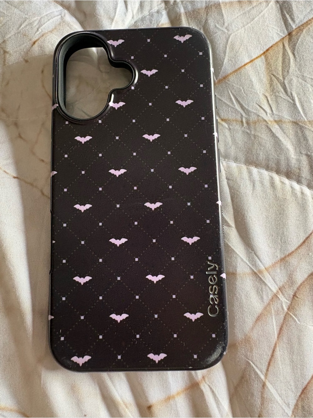 Casely Black & Pink Bat Pattern iphone 16 Phone Case